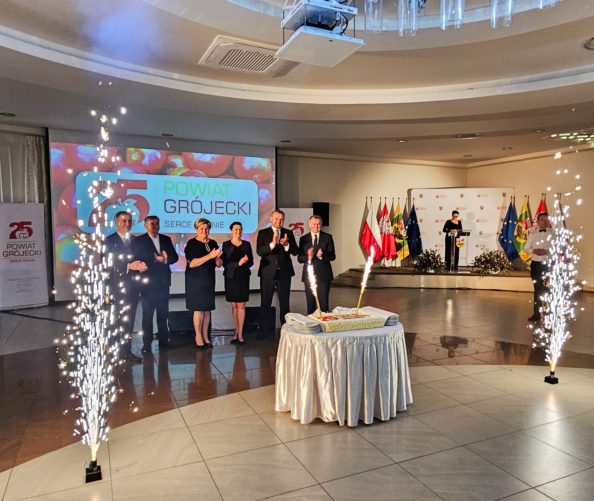 Więcej o: 26 stycznia odbyła się uroczystość 25-lecia Powiatu Grójeckiego